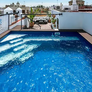casa-centro-sevilla-con-piscina-y-spa.es-andalucia.com/